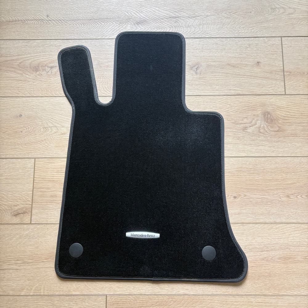 Mercedes Benz Black Carpet Front Floor Mat A204 680 06 148 9F9 Original Driver